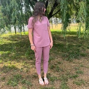 Figs size small scrub set